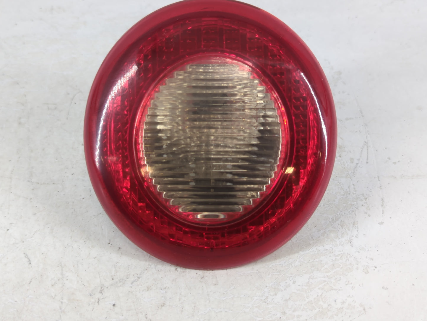 2006-2011 Chevrolet Hhr Tail Light Assembly Passenger Right OEM P/N:15821822 Fits Fits 2006 2007 2008 2009 2010 2011 OEM Use