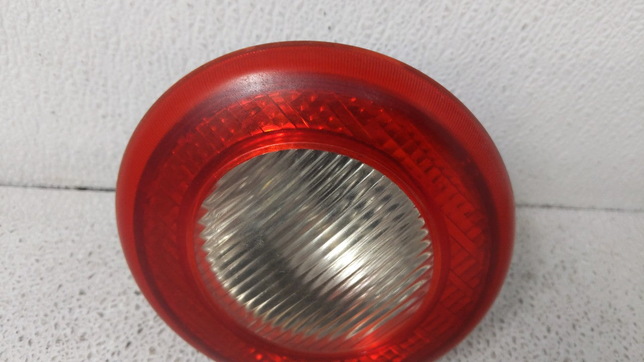 2006-2011 Chevrolet Hhr Tail Light Assembly Driver Left OEM P/N:15875485 Fits Fits 2006 2007 2008 2009 2010 2011 OEM Used Au