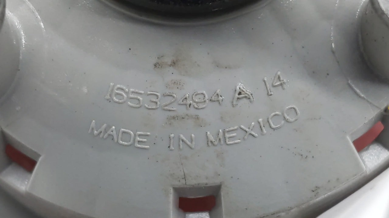 2006 Chevrolet Hhr Tail Light Assembly Passenger Right OEM P/N:15875484 Fits Fits 2007 2008 2009 2010 2011 OEM Used Auto Par