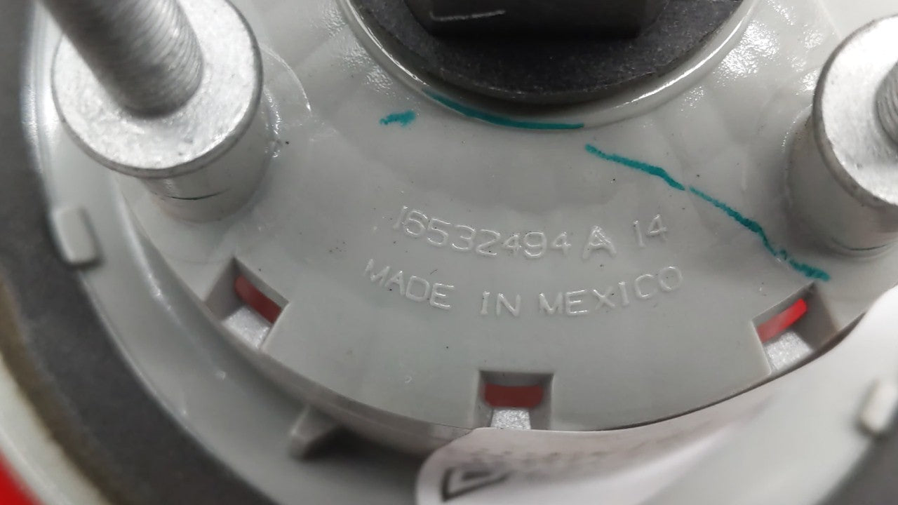 2006 Chevrolet Hhr Tail Light Assembly Passenger Right OEM P/N:15875484 Fits Fits 2007 2008 2009 2010 2011 OEM Used Auto Par