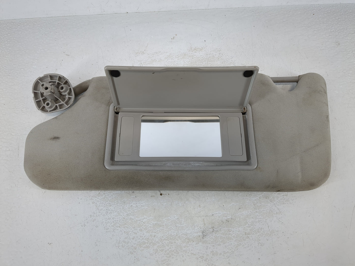 2006-2016 Chevrolet Impala Sun Visor Shade Replacement Driver Left Mirror Fits OEM Used Auto Parts - Oemusedautoparts1.com