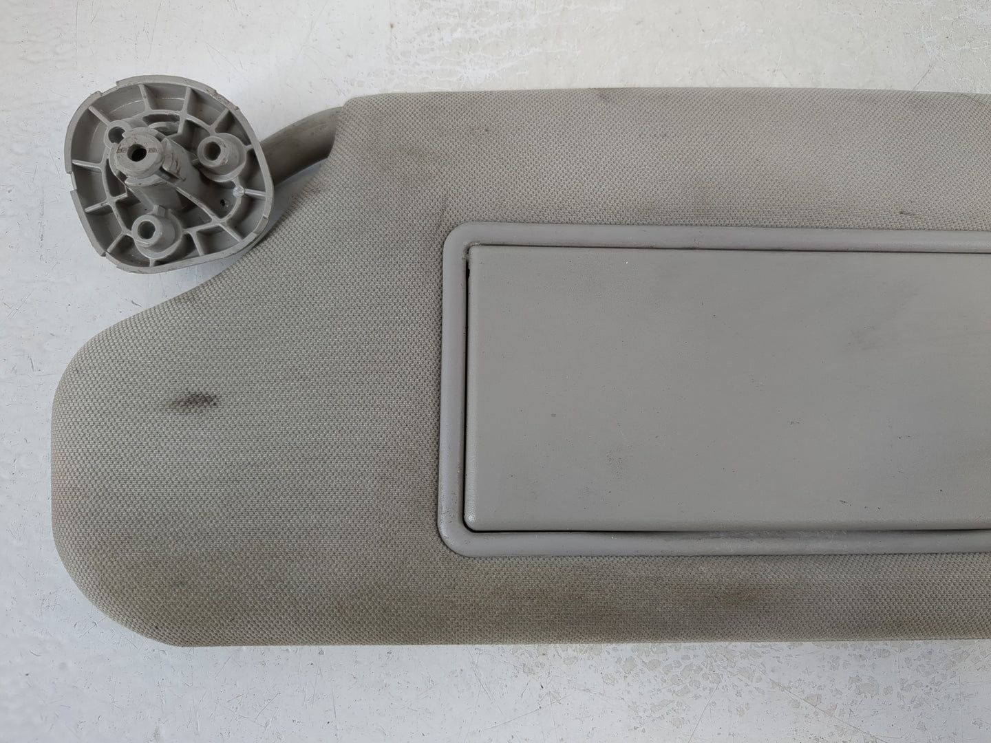 2006-2016 Chevrolet Impala Sun Visor Shade Replacement Driver Left Mirror Fits OEM Used Auto Parts - Oemusedautoparts1.com