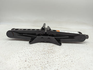 2006 Chevrolet Impala Spare Scissor Car Jack - Oemusedautoparts1.com