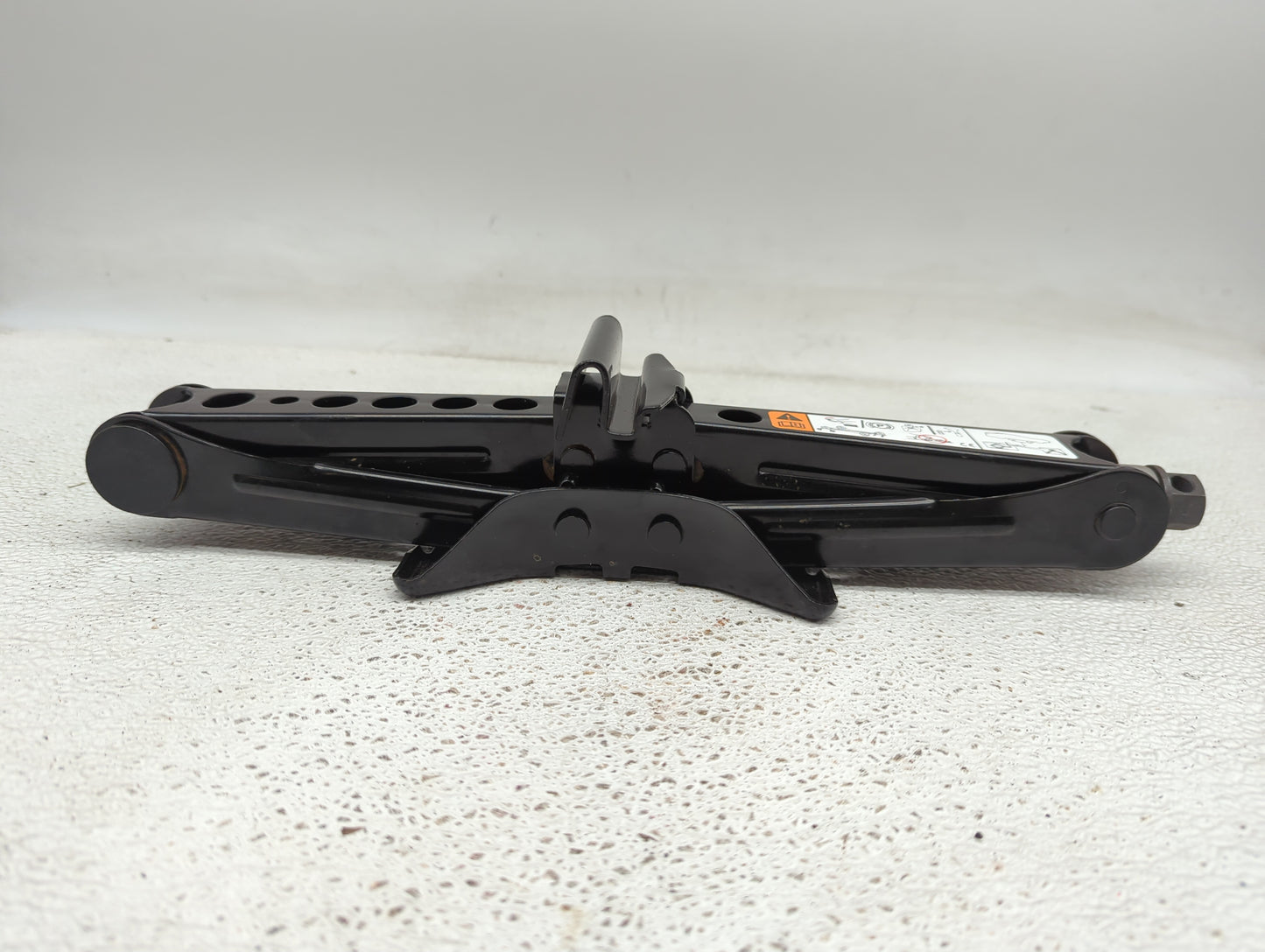 2006 Chevrolet Impala Spare Scissor Car Jack 1079443 - Oemusedautoparts1.com