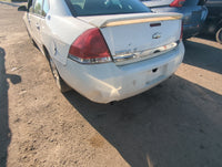 2006-2011 Chevrolet Impala Rear Bumper Assembly Oem 1079496 - Oemusedautoparts1.com