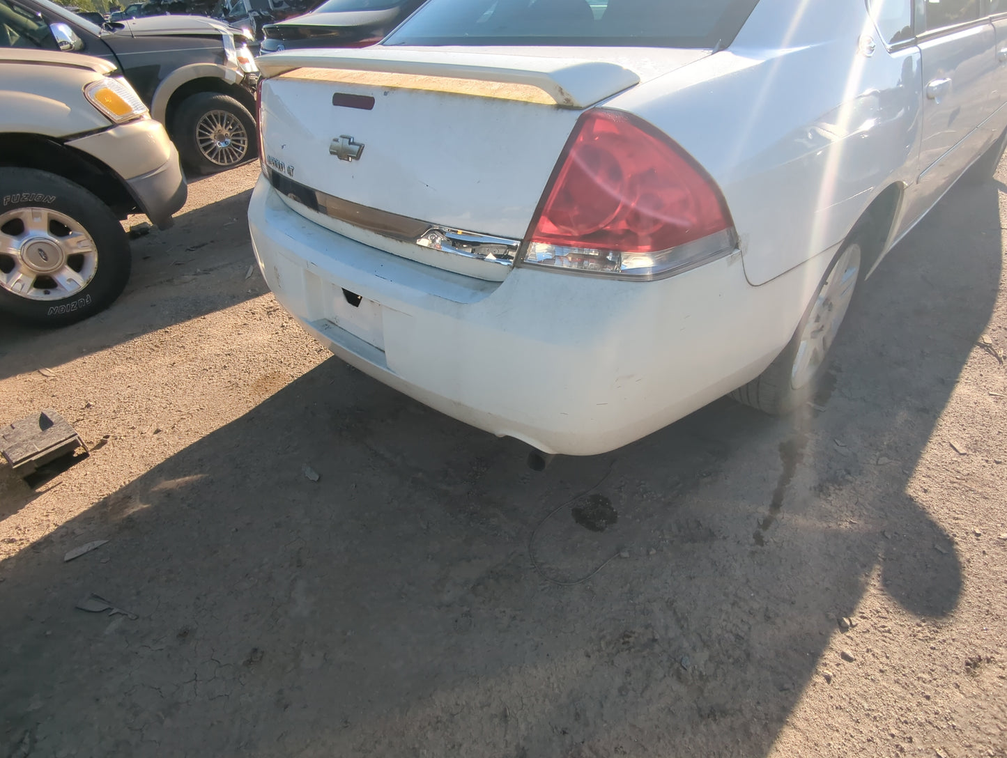 2006-2011 Chevrolet Impala Rear Bumper Assembly Oem 1079496 - Oemusedautoparts1.com