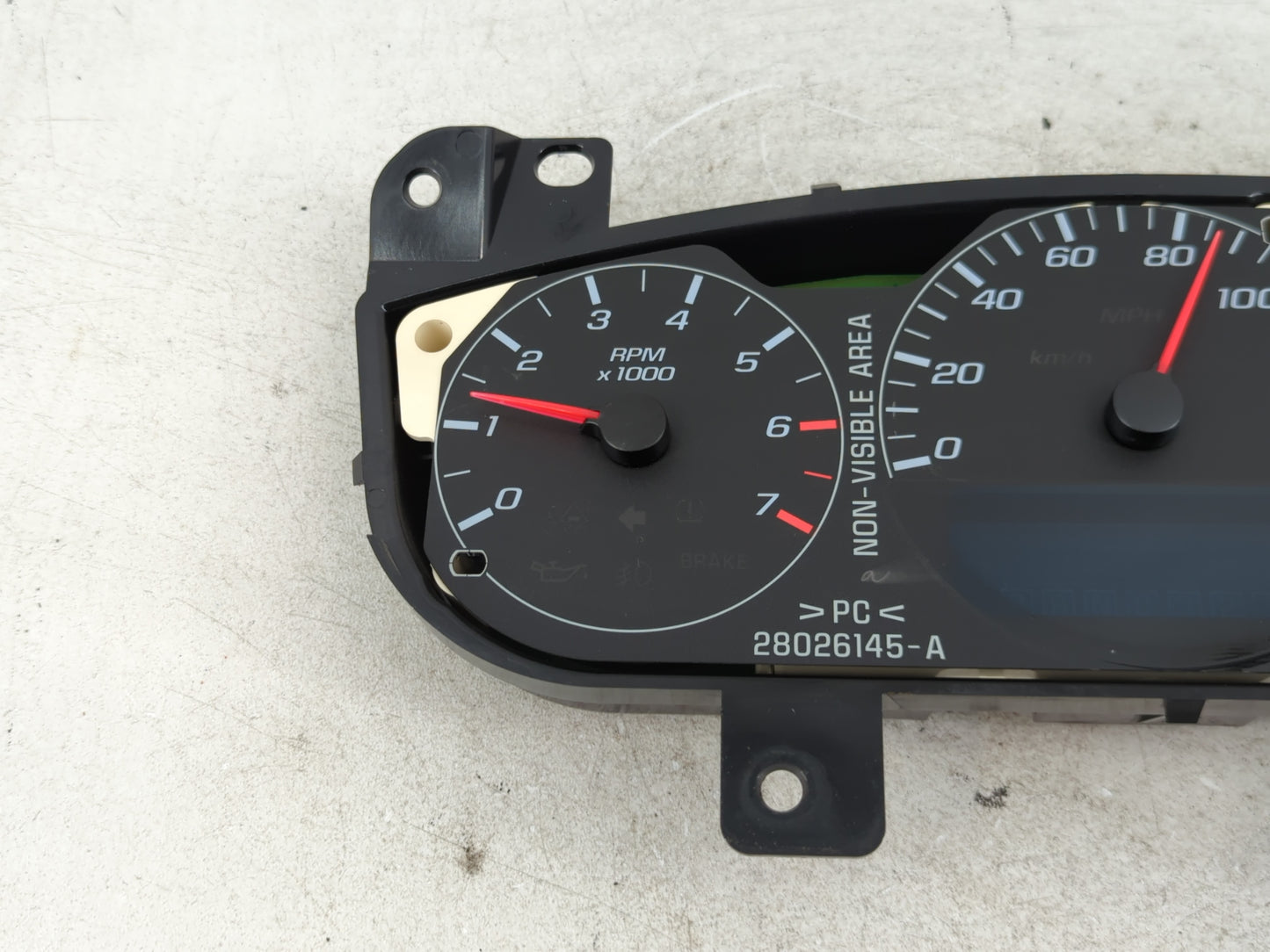 2006 Chevrolet Impala Instrument Cluster Speedometer Gauges P/N:15806462 Fits OEM Used Auto Parts - Oemusedautoparts1.com