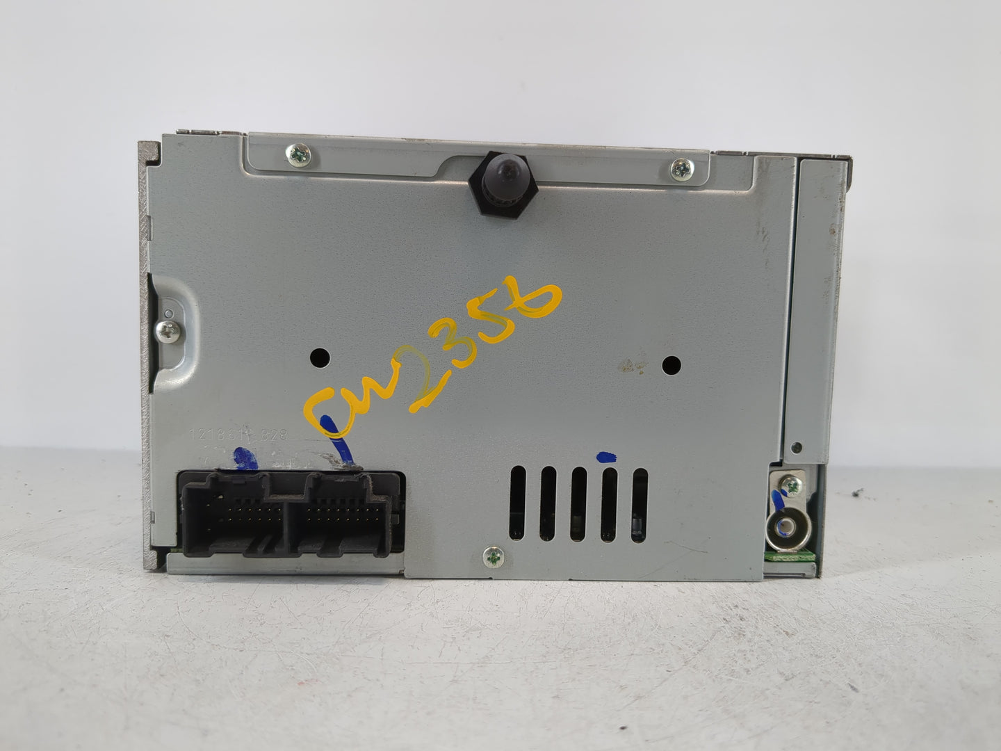 2006 Chevrolet Impala Radio AM FM Cd Player Receiver Replacement P/N:15951759 15798975, 15887276, 15870718 Fits OEM Used Aut