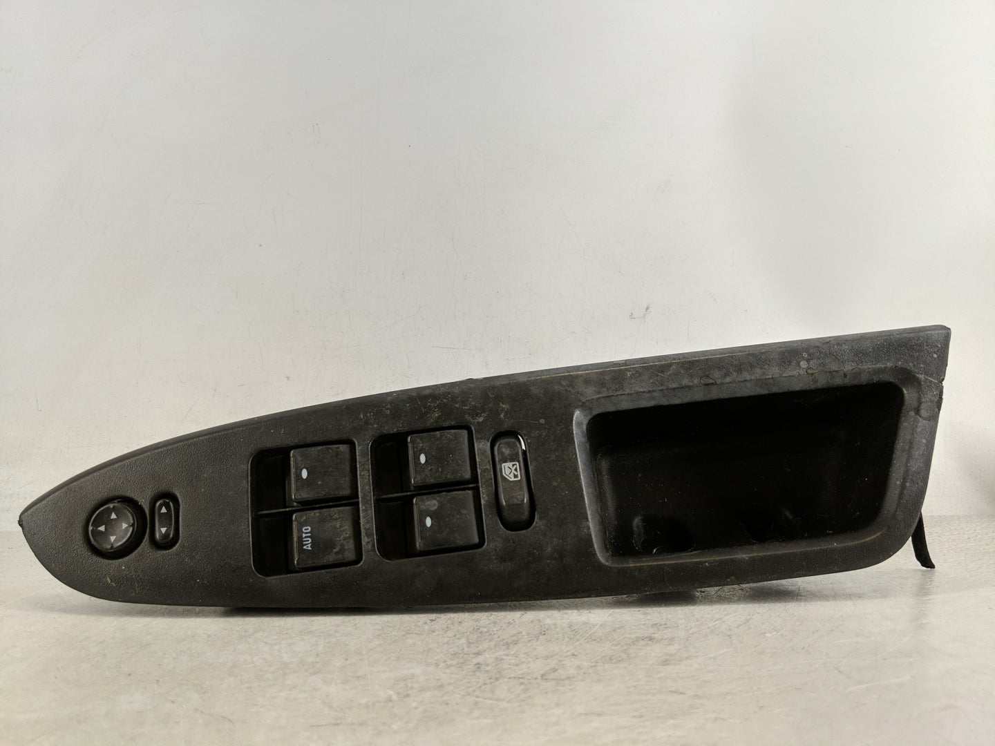 2006-2008 Chevrolet Impala Master Power Window Switch Replacement Driver Side Left P/N:10340140 7283004A04 Fits OEM Used Aut