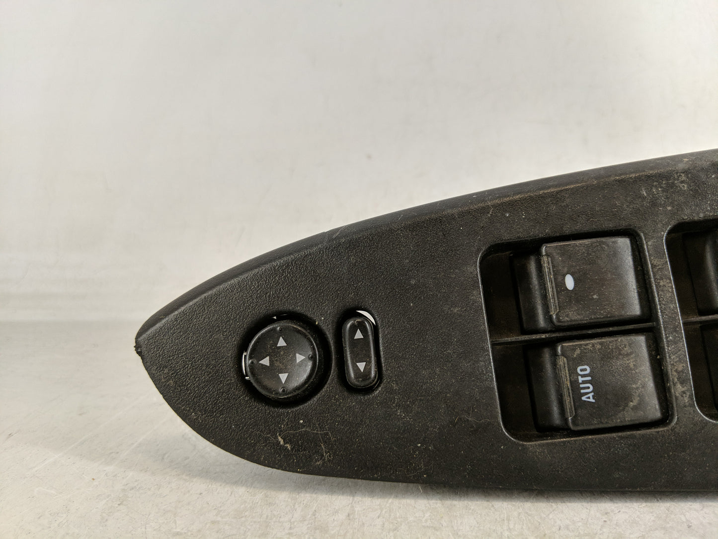 2006-2008 Chevrolet Impala Master Power Window Switch Replacement Driver Side Left P/N:10340140 7283004A04 Fits OEM Used Aut