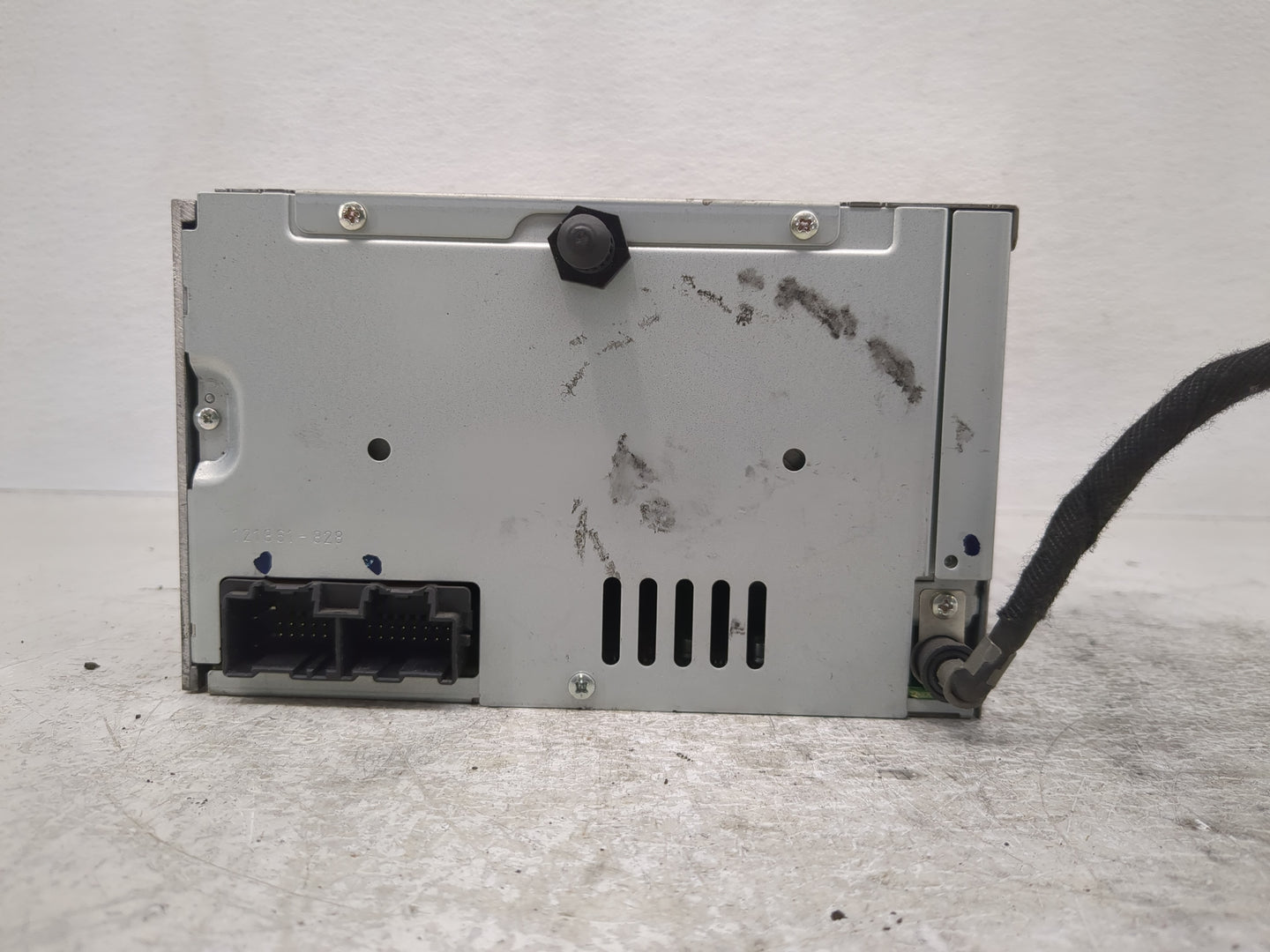 2006-2016 Chevrolet Impala Radio AM FM Cd Player Receiver Replacement P/N:15870718 Fits OEM Used Auto Parts - Oemusedautopar