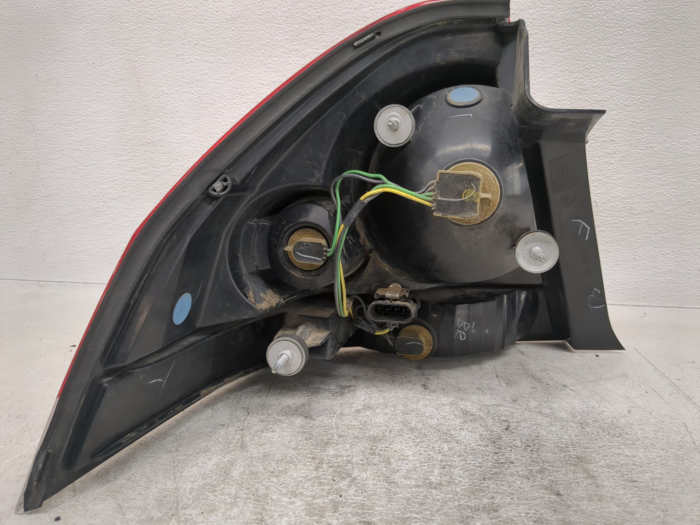 2006-2016 Chevrolet Impala Tail Light Assembly Passenger Right OEM Fits OEM Used Auto Parts - Oemusedautoparts1.com