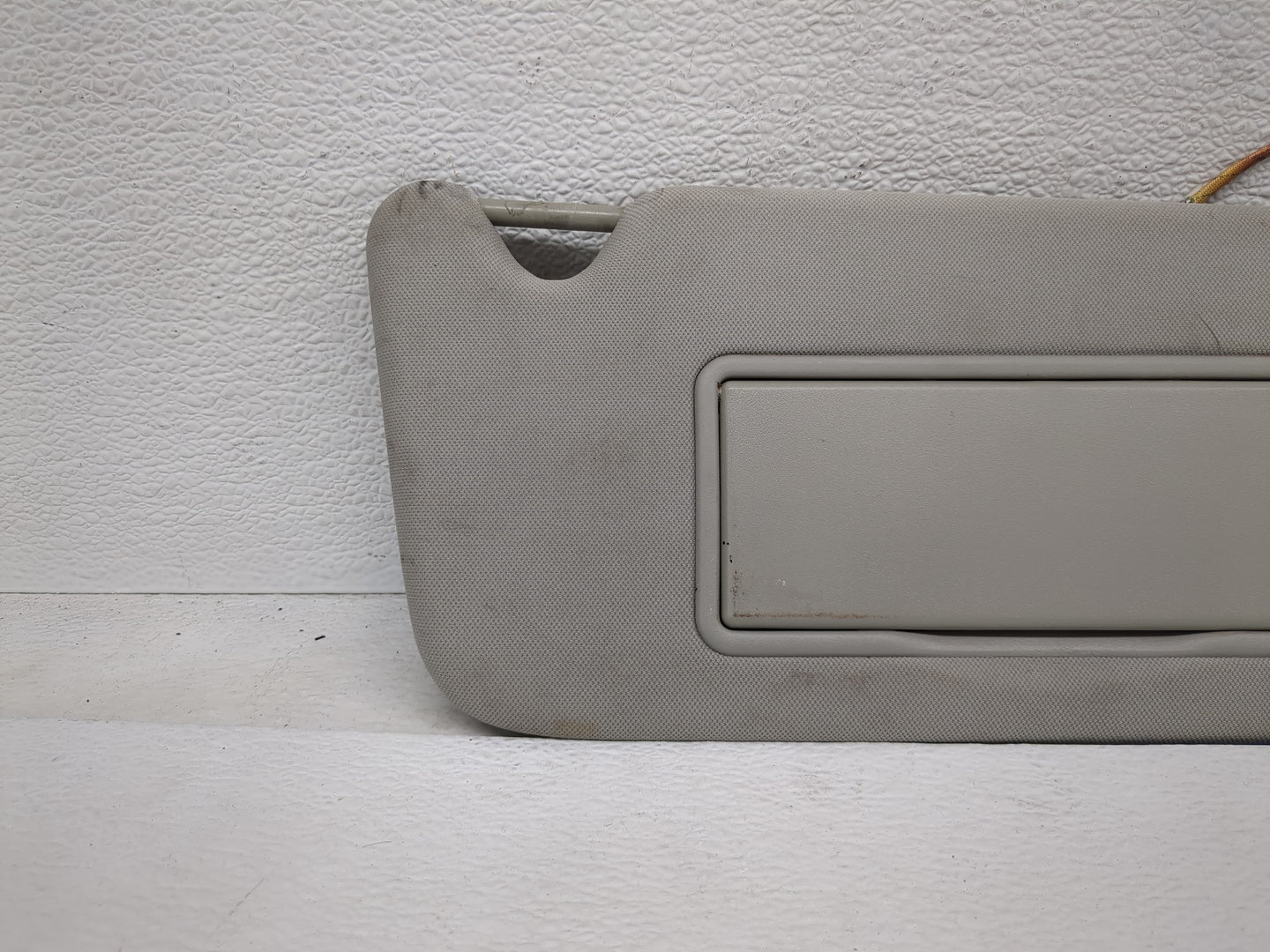 2006-2016 Chevrolet Impala Sun Visor Shade Replacement Passenger Right Mirror Fits OEM Used Auto Parts - Oemusedautoparts1.c