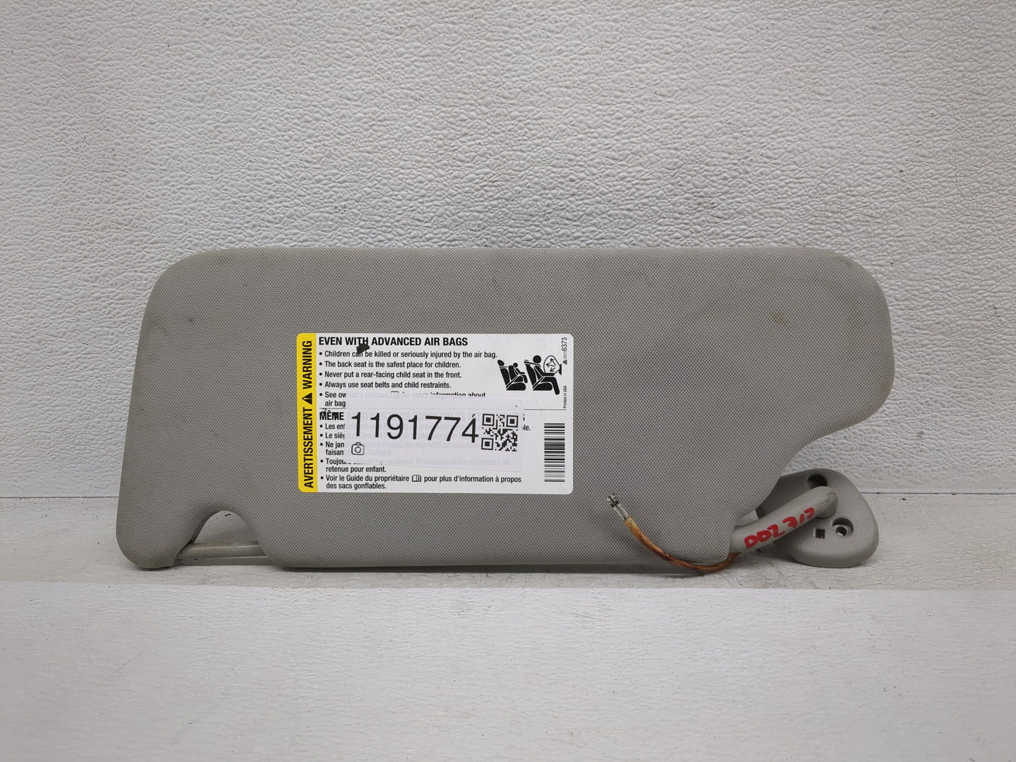 2006-2016 Chevrolet Impala Sun Visor Shade Replacement Passenger Right Mirror Fits OEM Used Auto Parts - Oemusedautoparts1.c