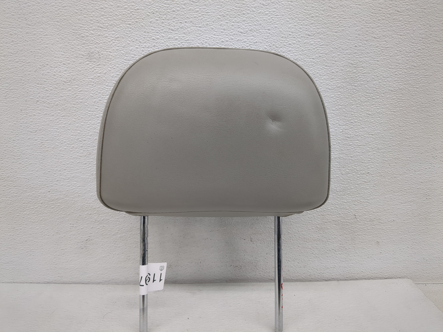 2006-2008 Chevrolet Impala Headrest Head Rest Front Driver Passenger Seat Fits Fits 2006 2007 2008 OEM Used Auto Parts - Oem