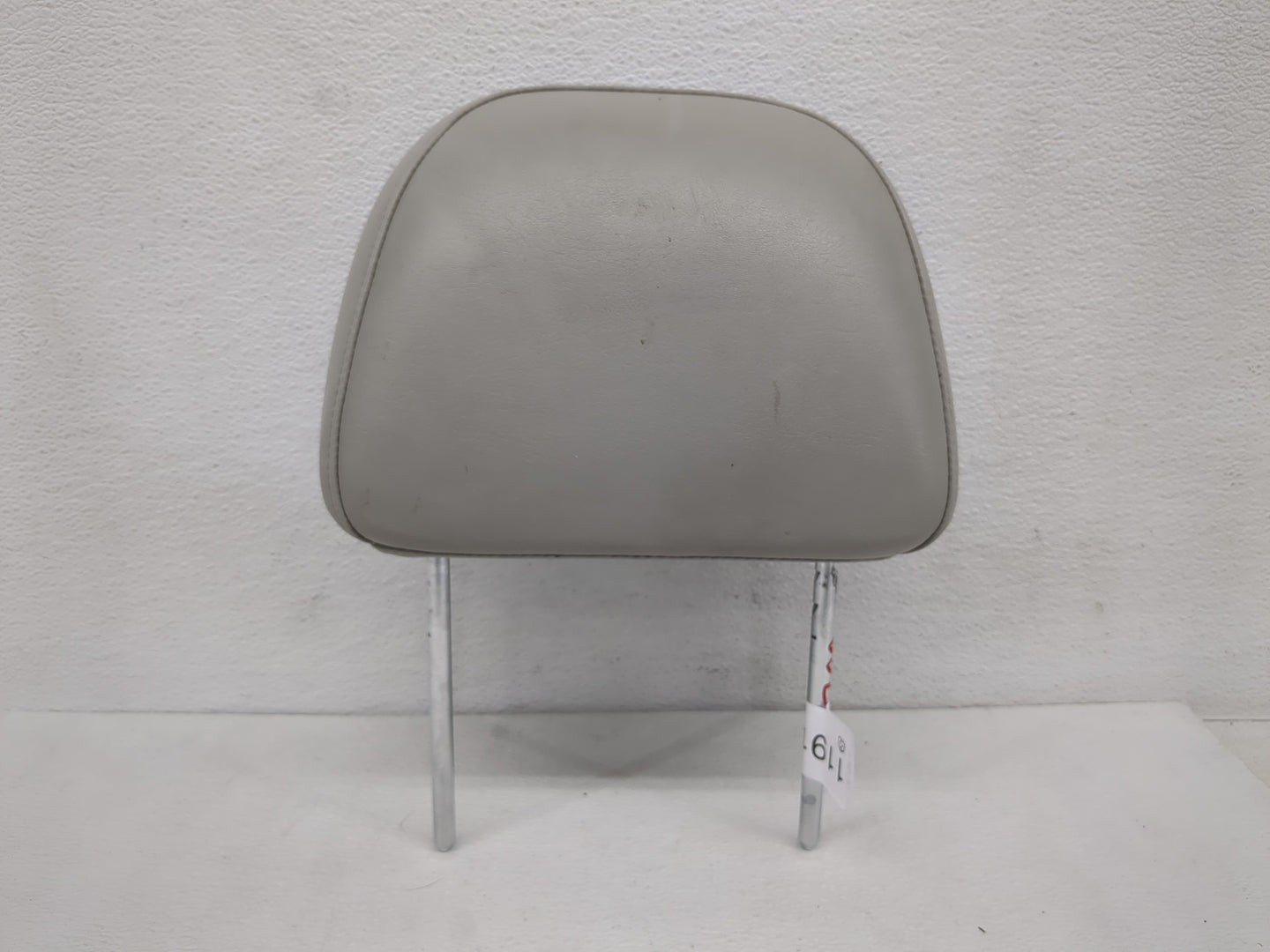 2006-2008 Chevrolet Impala Headrest Head Rest Front Driver Passenger Seat Fits Fits 2006 2007 2008 OEM Used Auto Parts - Oem