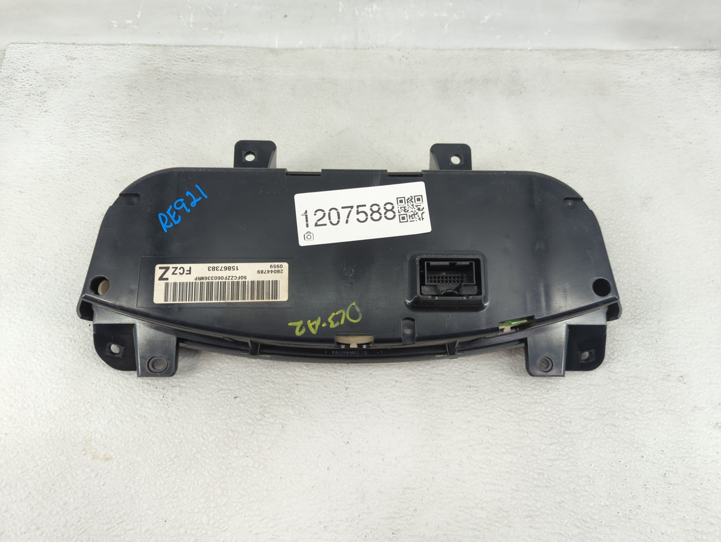 2006 Chevrolet Impala Instrument Cluster Speedometer Gauges P/N:15867383 Fits OEM Used Auto Parts - Oemusedautoparts1.com