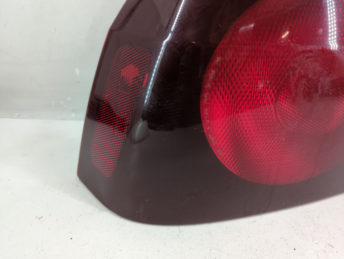 2006-2016 Chevrolet Impala Tail Light Assembly Driver Left OEM P/N:16525261 Fits OEM Used Auto Parts - Oemusedautoparts1.com