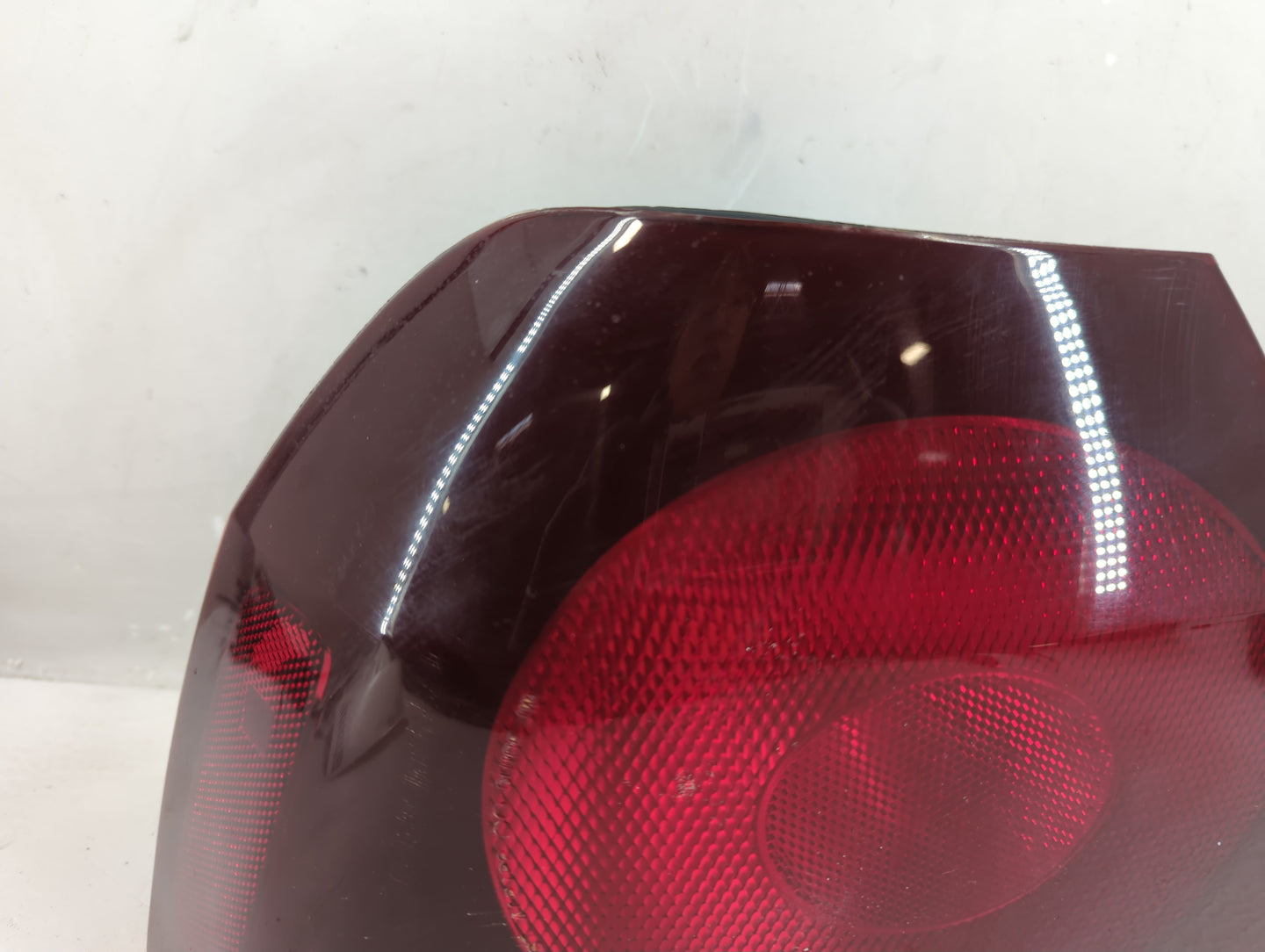 2006-2016 Chevrolet Impala Tail Light Assembly Driver Left OEM P/N:16525261 Fits OEM Used Auto Parts - Oemusedautoparts1.com