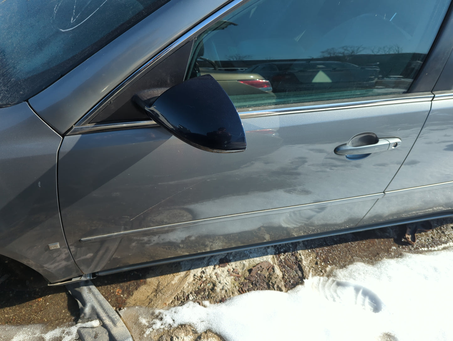 2006-2016 Chevrolet Impala Driver Front Door Oem 1256410 - Oemusedautoparts1.com
