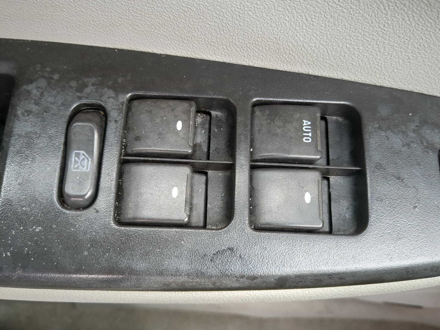 2006-2008 Chevrolet Impala Master Power Window Switch Replacement Driver Side Left Fits Fits 2006 2007 2008 OEM Used Auto Pa
