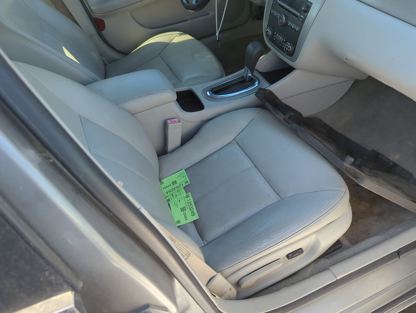 2006-2008 Chevrolet Impala Passenger Front Seat Oem 1256502 - Oemusedautoparts1.com