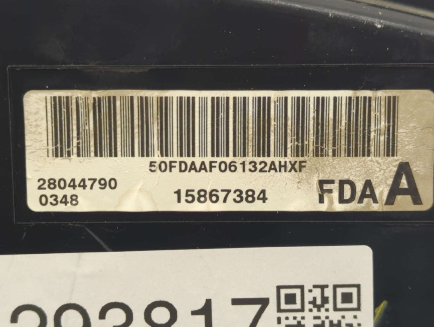2006 Chevrolet Impala Instrument Cluster Speedometer Gauges P/N:15867384 Fits OEM Used Auto Parts - Oemusedautoparts1.com