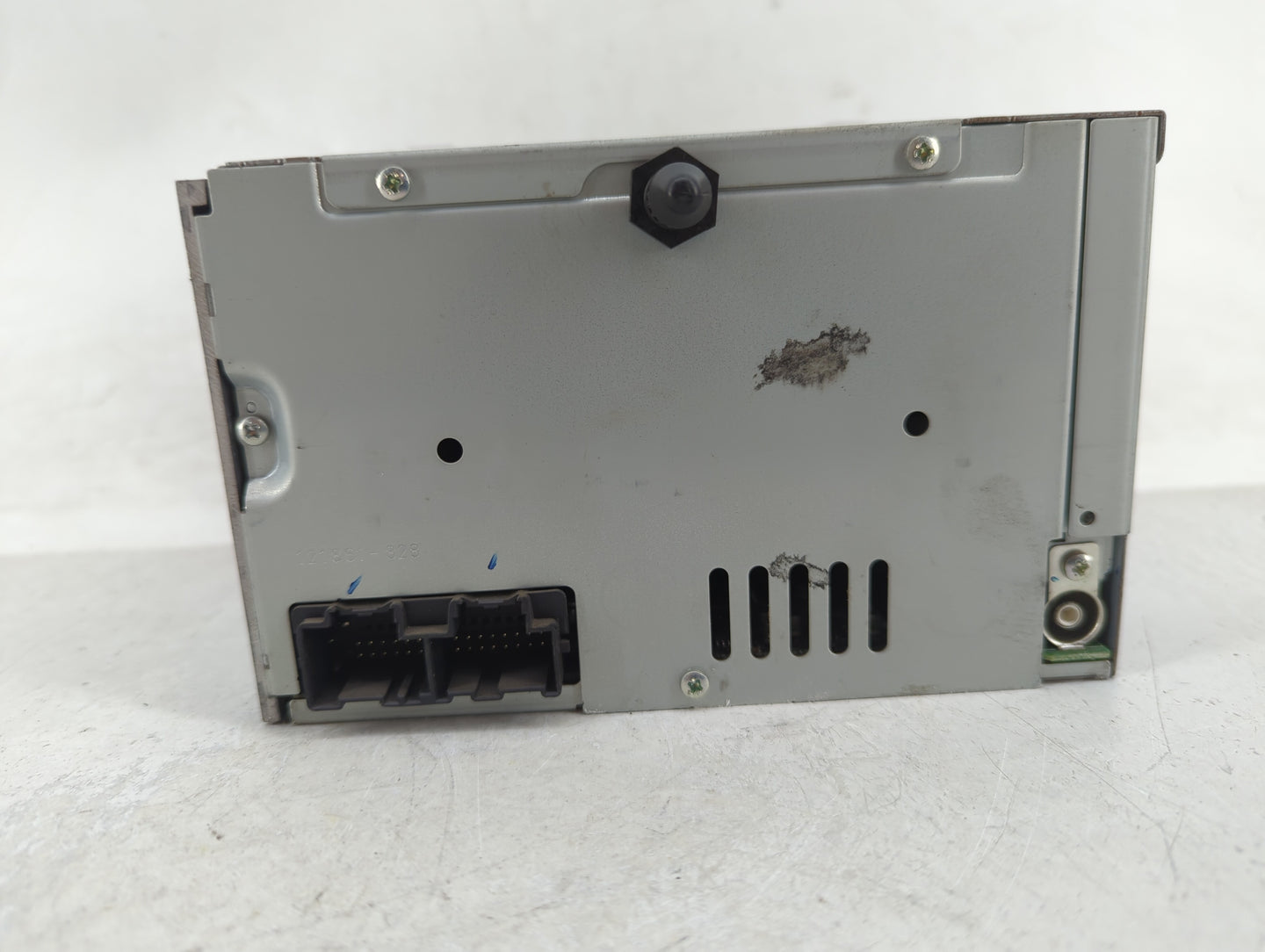 2006 Chevrolet Impala Radio AM FM Cd Player Receiver Replacement P/N:15798974 Fits OEM Used Auto Parts - Oemusedautoparts1.c