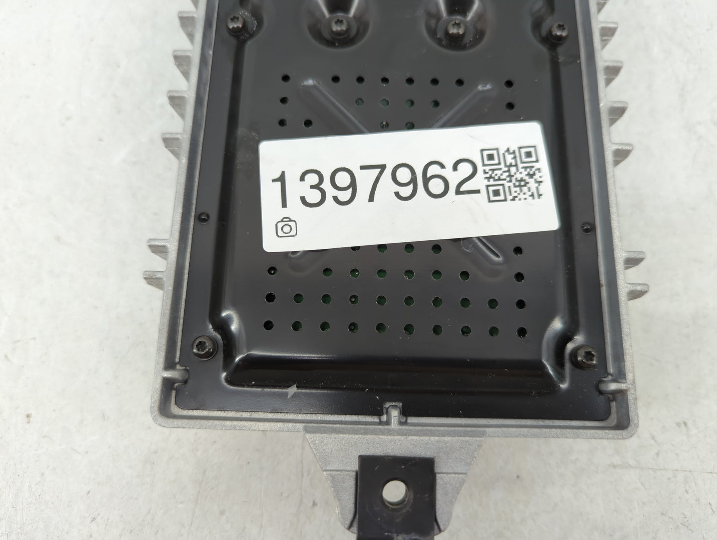 2006-2016 Chevrolet Impala Radio AM FM Cd Player Receiver Replacement P/N:15270514 Fits OEM Used Auto Parts - Oemusedautopar
