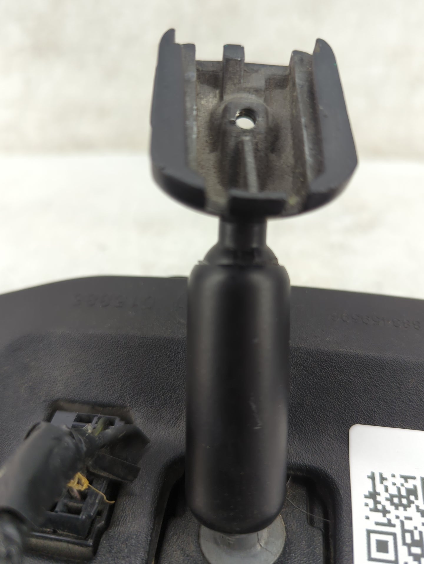 2001-2009 Chevrolet Impala Interior Rear View Mirror Replacement OEM P/N:E11015885 Fits OEM Used Auto Parts - Oemusedautopar