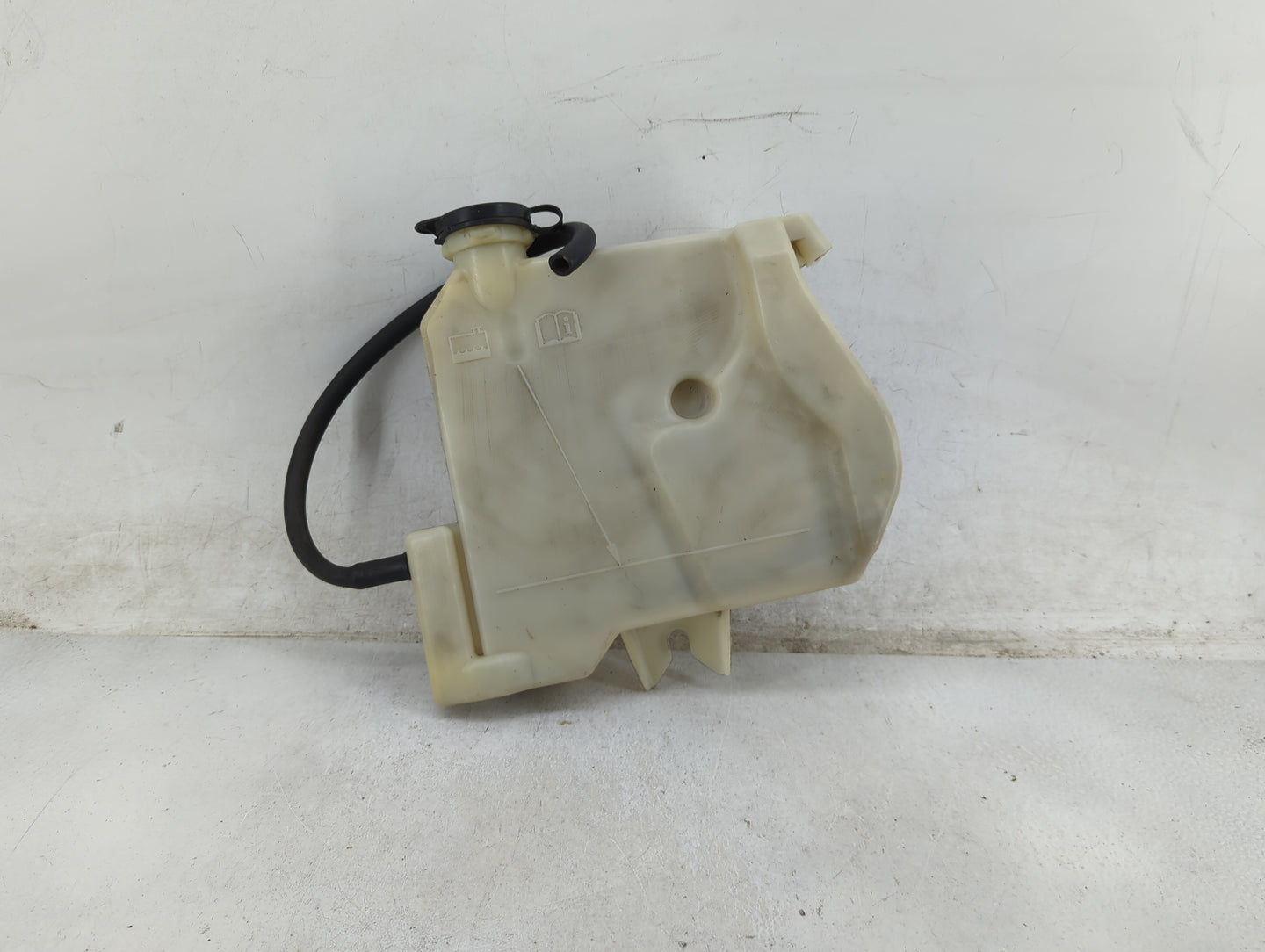 2006 Chevrolet Impala Radiator Coolant Overflow Expansion Tank Bottle 1466985 - Oemusedautoparts1.com