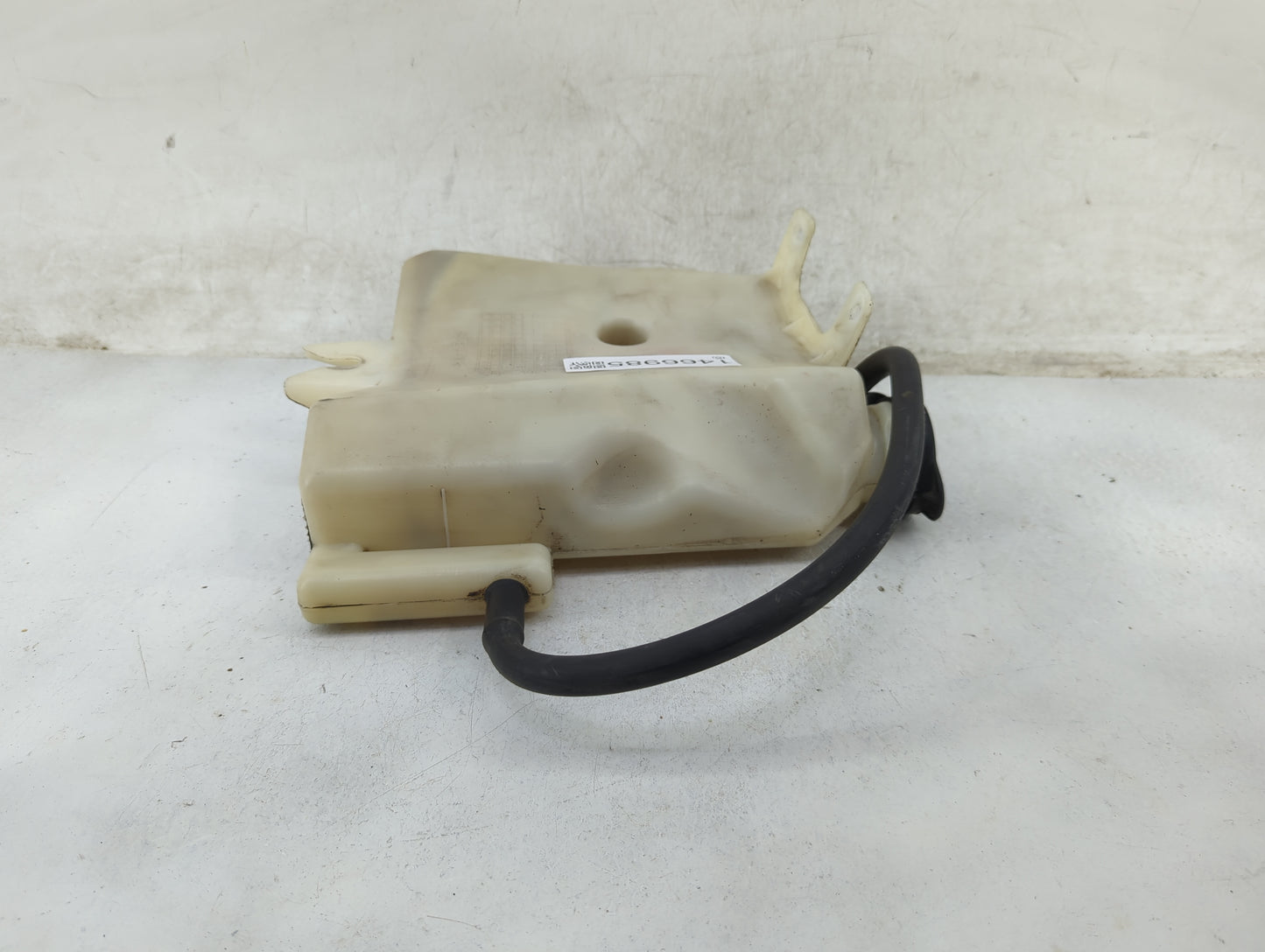 2006 Chevrolet Impala Radiator Coolant Overflow Expansion Tank Bottle 1466985 - Oemusedautoparts1.com