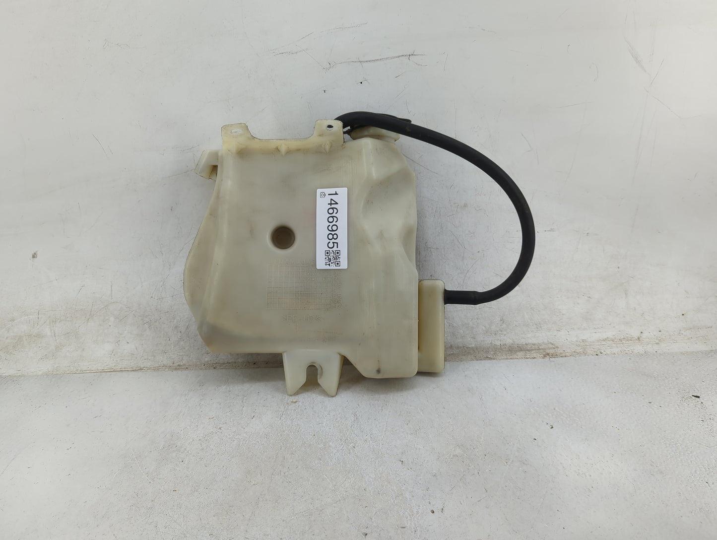 2006 Chevrolet Impala Radiator Coolant Overflow Expansion Tank Bottle 1466985 - Oemusedautoparts1.com