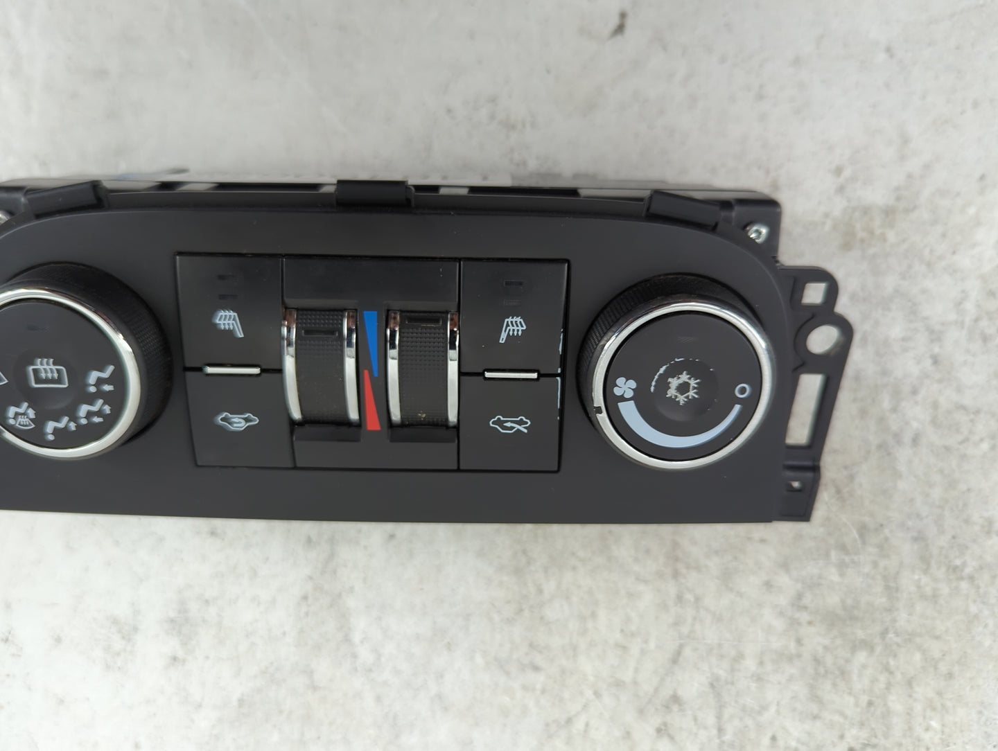 2006-2011 Chevrolet Impala Climate Control Module Temperature AC/Heater Replacement P/N:P16843973 Fits OEM Used Auto Parts -