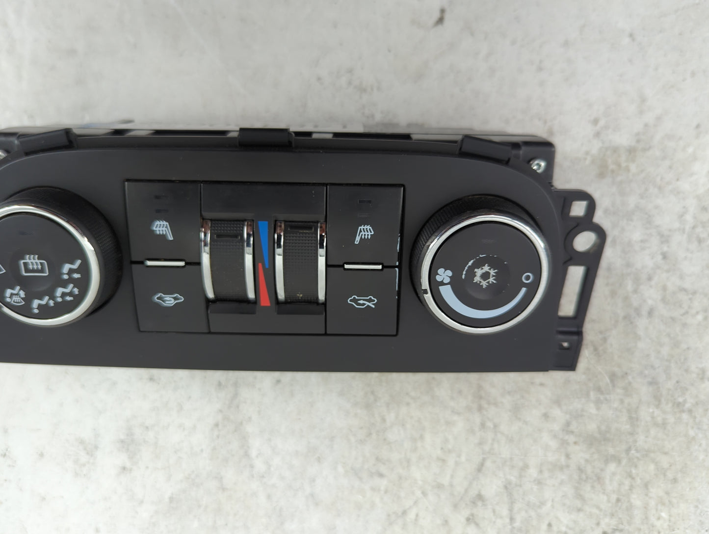 2006-2011 Chevrolet Impala Climate Control Module Temperature AC/Heater Replacement P/N:P16843973 Fits OEM Used Auto Parts -
