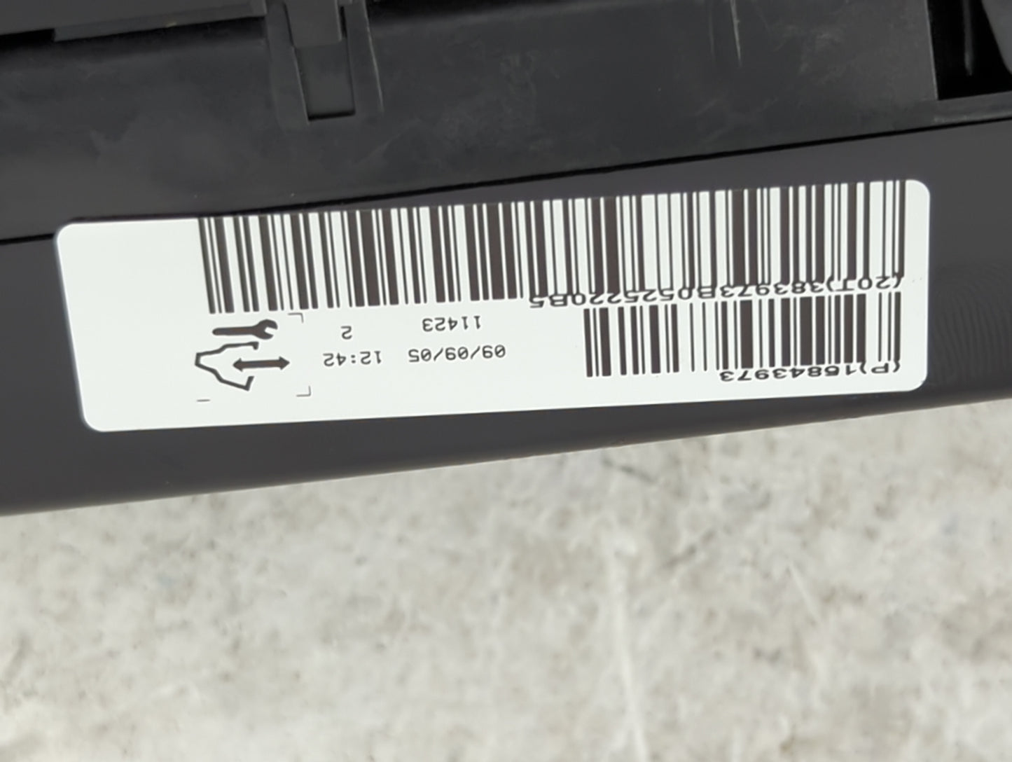 2006-2011 Chevrolet Impala Climate Control Module Temperature AC/Heater Replacement P/N:P16843973 Fits OEM Used Auto Parts -