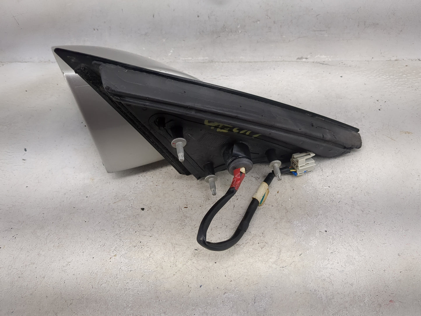 2006-2016 Chevrolet Impala Driver Side View Mirror - Left Door Mirror OEM Used - Oemusedautoparts1.com