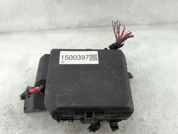 2008-2011 Chevrolet Impala Fusebox Fuse Box Panel Relay Module P/N:15358655 15393412, 15483114 Fits Fits 2008 2009 2010 2011