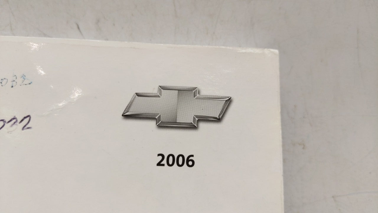 2006 Chevrolet Impala Owners Manual Book Guide OEM Used Auto Parts - Oemusedautoparts1.com