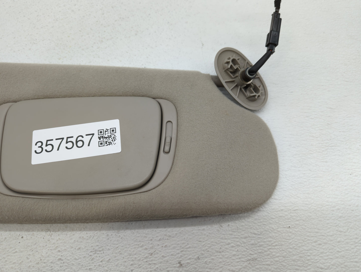 2006-2016 Chevrolet Impala Sun Visor Shade Replacement Passenger Right Mirror Fits OEM Used Auto Parts - Oemusedautoparts1.c