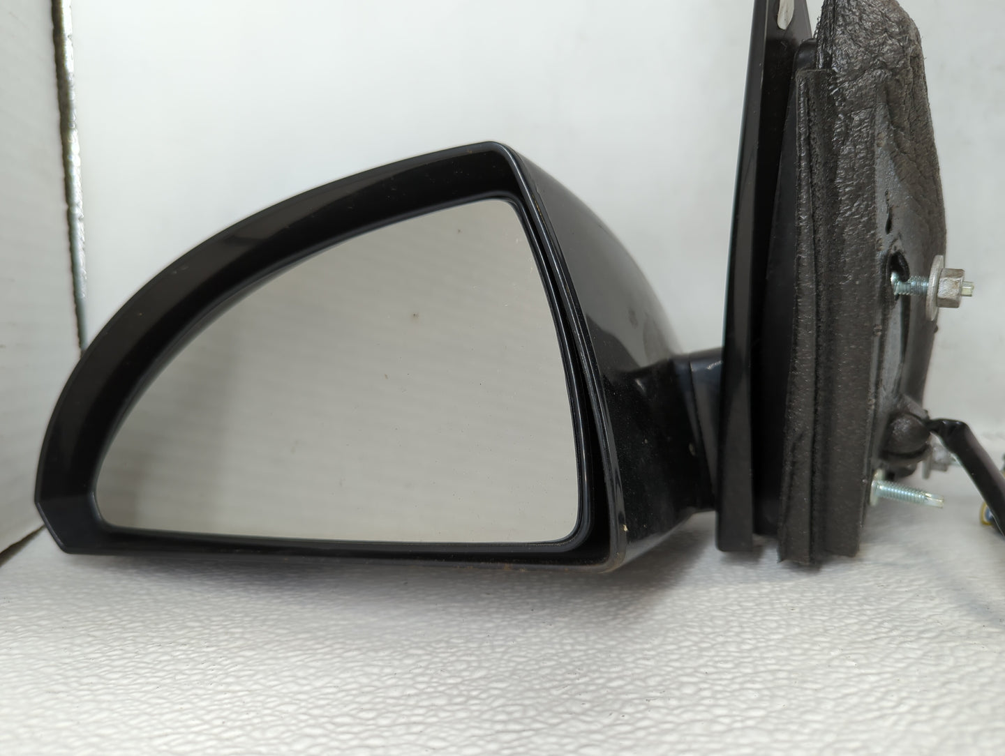 2006-2016 Chevrolet Impala Driver Side View Mirror - Left Door Mirror OEM Used - Oemusedautoparts1.com