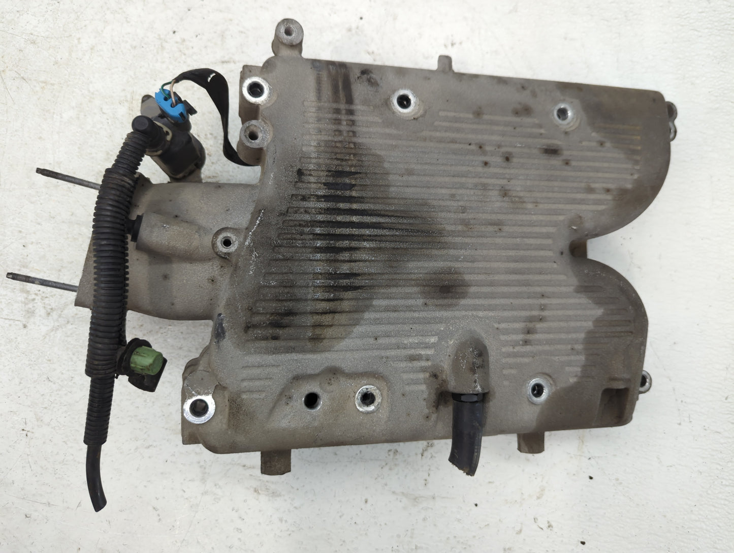 2006-2007 Chevrolet Impala Air Intake Manifold P/N:12598057 Fits Fits 2006 2007 OEM Used Auto Parts - Oemusedautoparts1.com