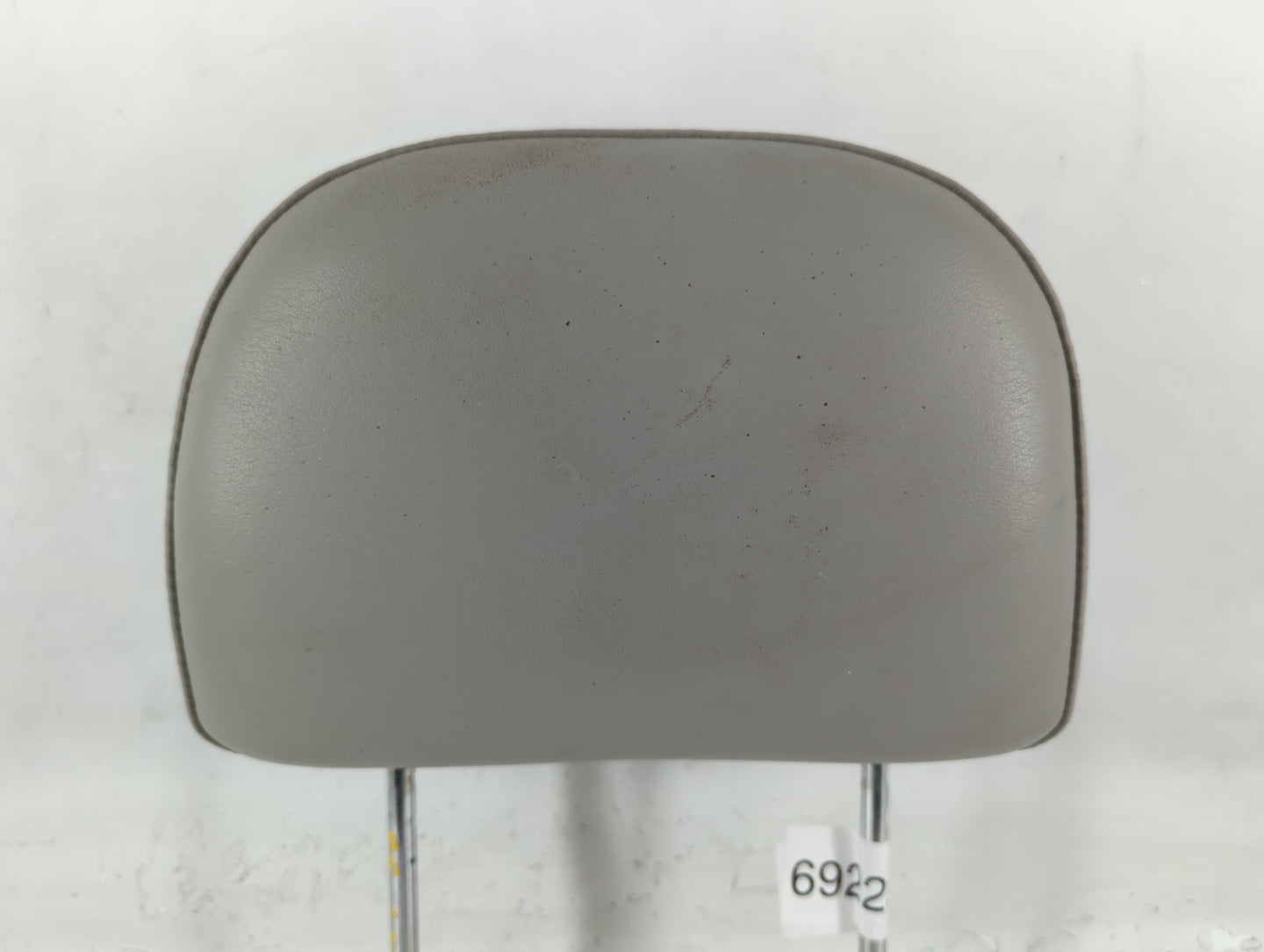 2006-2008 Chevrolet Impala Headrest Head Rest Front Driver Passenger Seat Fits Fits 2006 2007 2008 OEM Used Auto Parts - Oem