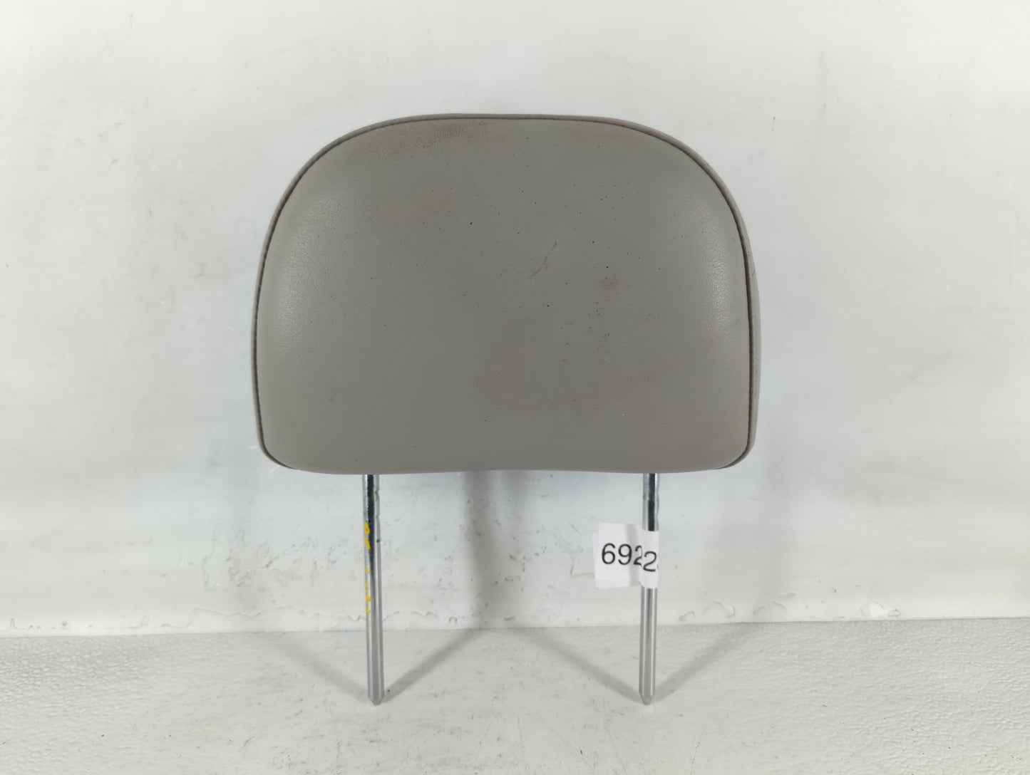 2006-2008 Chevrolet Impala Headrest Head Rest Front Driver Passenger Seat Fits Fits 2006 2007 2008 OEM Used Auto Parts - Oem