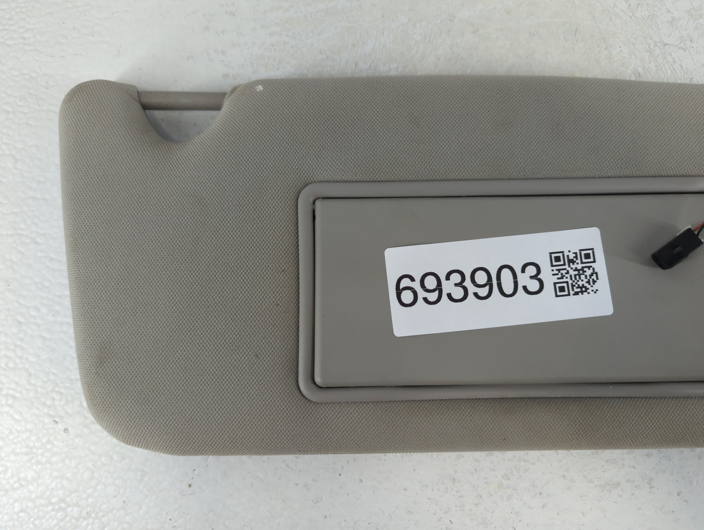 2006-2016 Chevrolet Impala Sun Visor Shade Replacement Passenger Right Mirror Fits OEM Used Auto Parts - Oemusedautoparts1.c