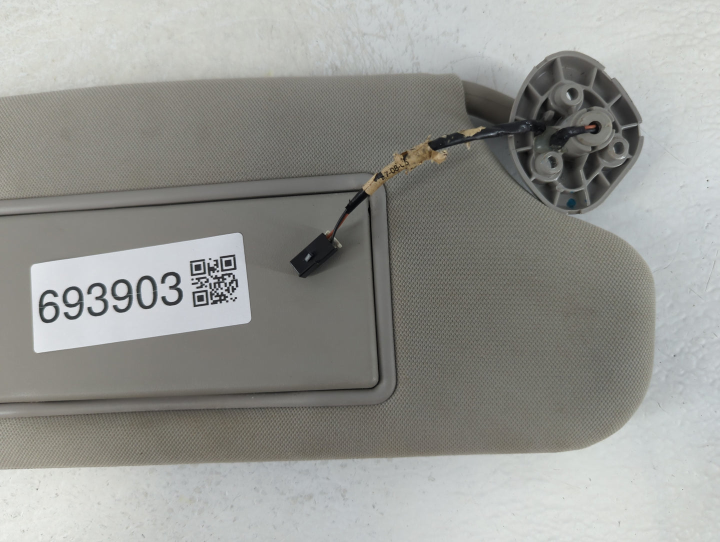 2006-2016 Chevrolet Impala Sun Visor Shade Replacement Passenger Right Mirror Fits OEM Used Auto Parts - Oemusedautoparts1.c