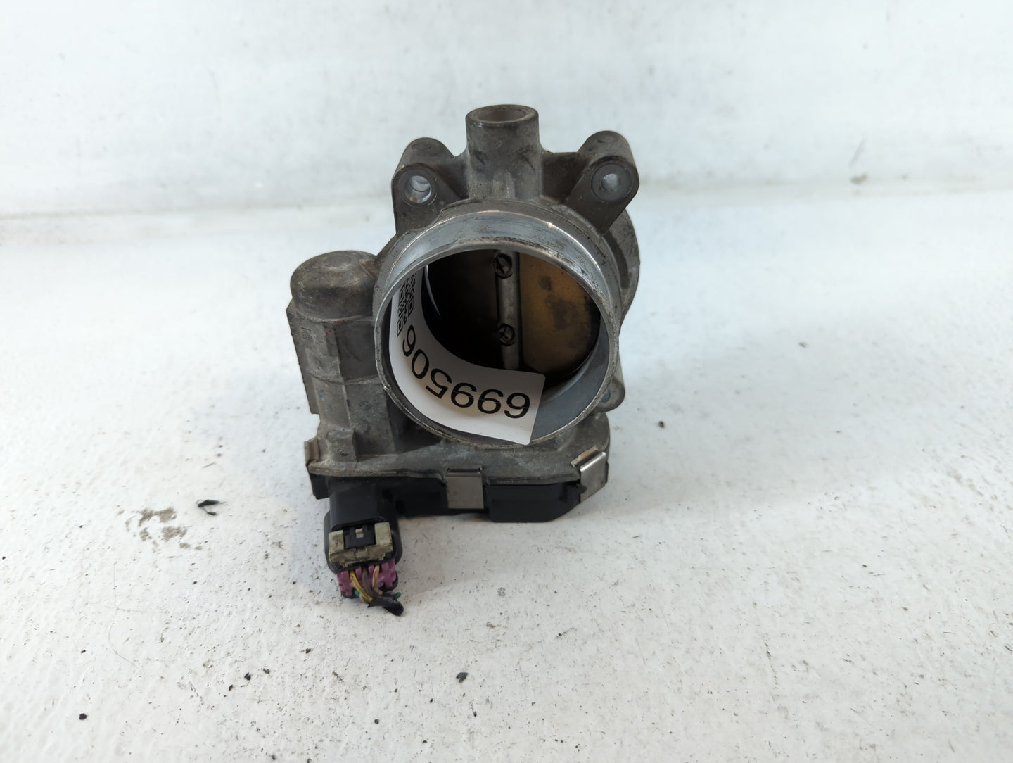 2006-2011 Chevrolet Impala Throttle Body P/N:RME72 Fits Fits 2006 2007 2008 2009 2010 2011 OEM Used Auto Parts - Oemusedauto