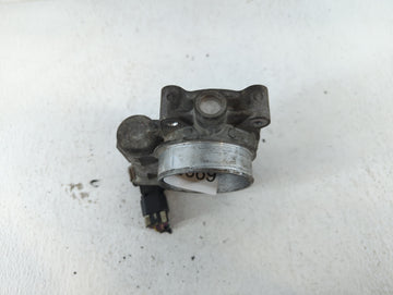 2006-2011 Chevrolet Impala Throttle Body P/N:RME72 Fits Fits 2006 2007 2008 2009 2010 2011 OEM Used Auto Parts