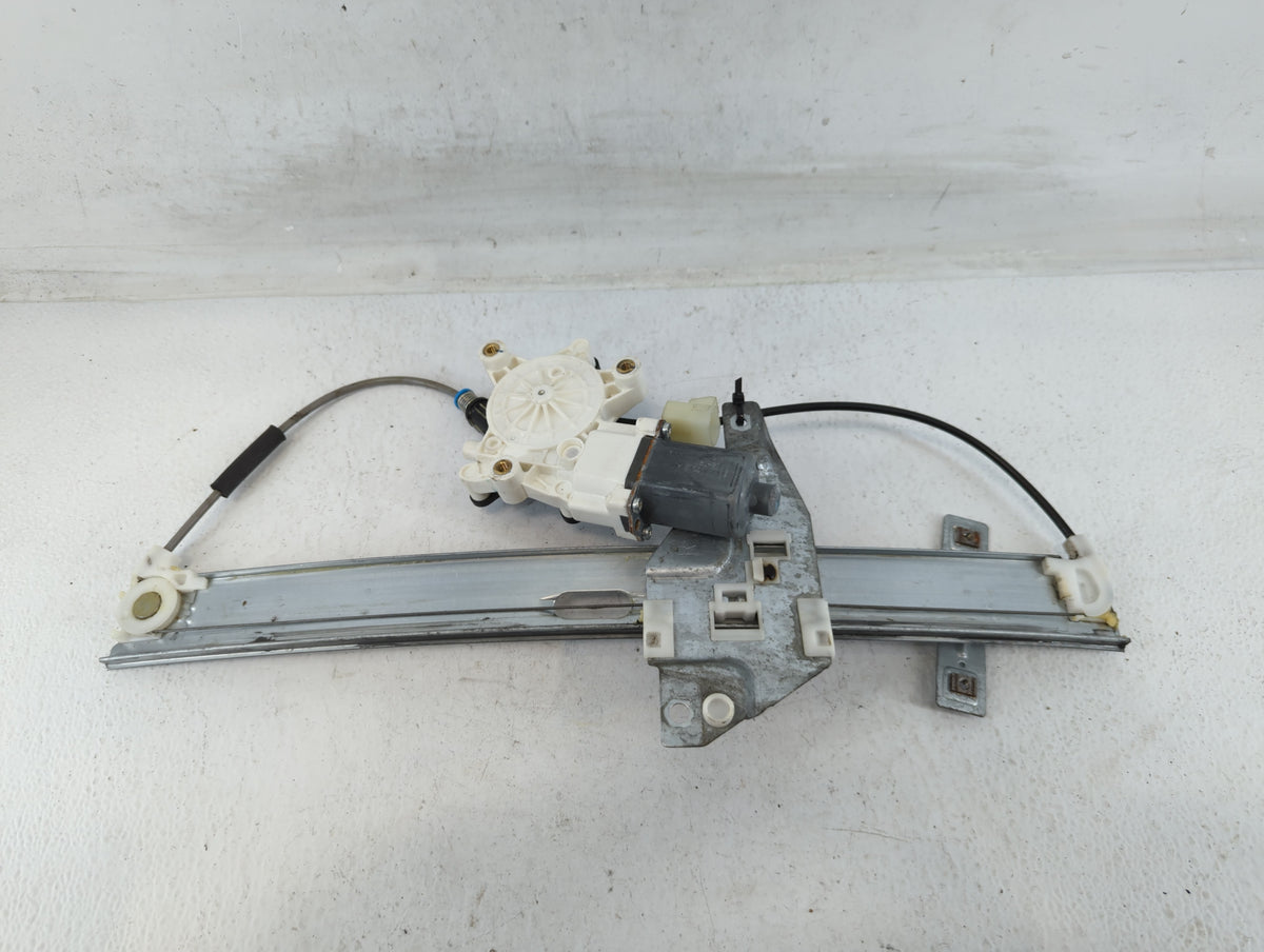 2006-2010 Chevrolet Impala Used Window Regulator Passenger Front 700771 - Oemusedautoparts1.com