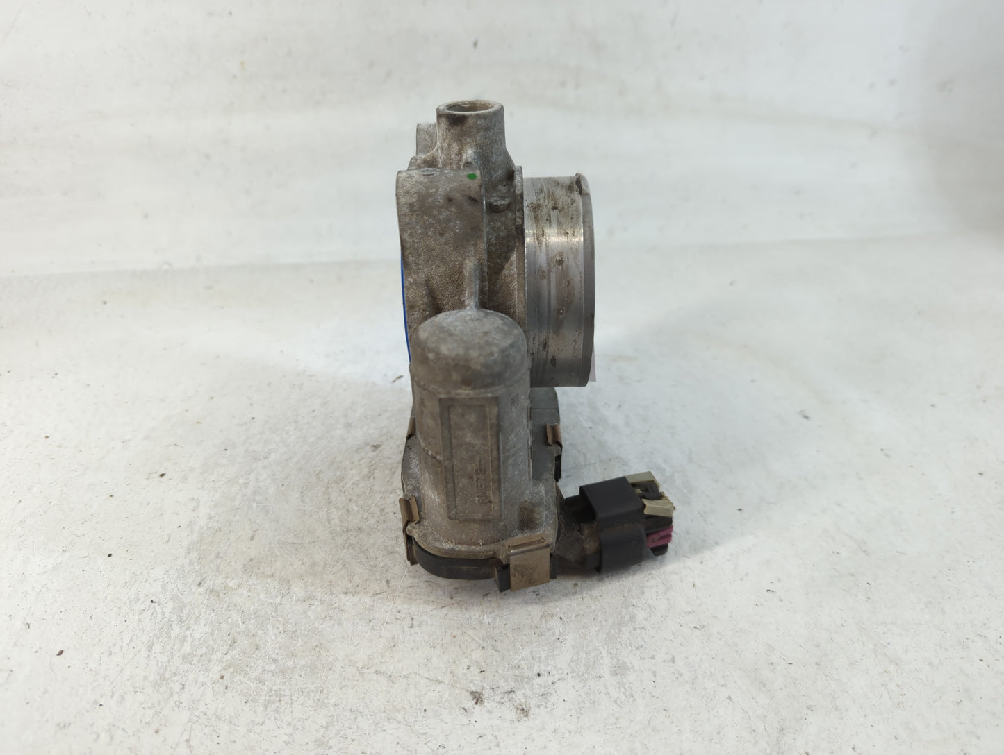 2006-2011 Chevrolet Impala Throttle Body P/N:RME72 Fits Fits 2006 2007 2008 2009 2010 2011 OEM Used Auto Parts - Oemusedauto